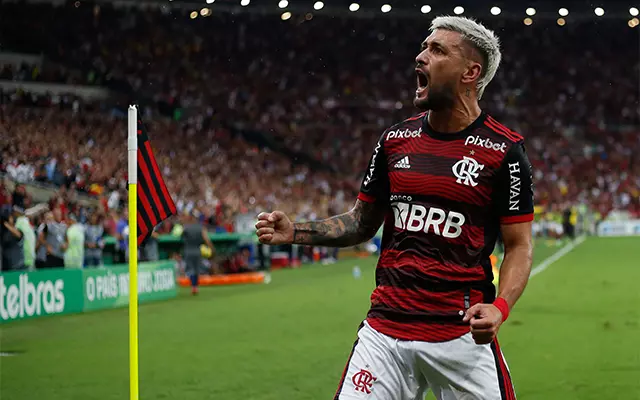 ARRASCAETA REVELA QUE O FLAMENGO SOUBE JOGAR COM A VANTAGEM EM FINAL: ''JOGO PEGADO''