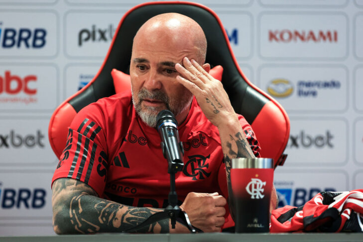 "É PRECISO TRABALHAR E EXIGIR MUITO MAIS", DIZ SAMPAOLI SOBRE BAIXO RENDIMENTO DO FLA