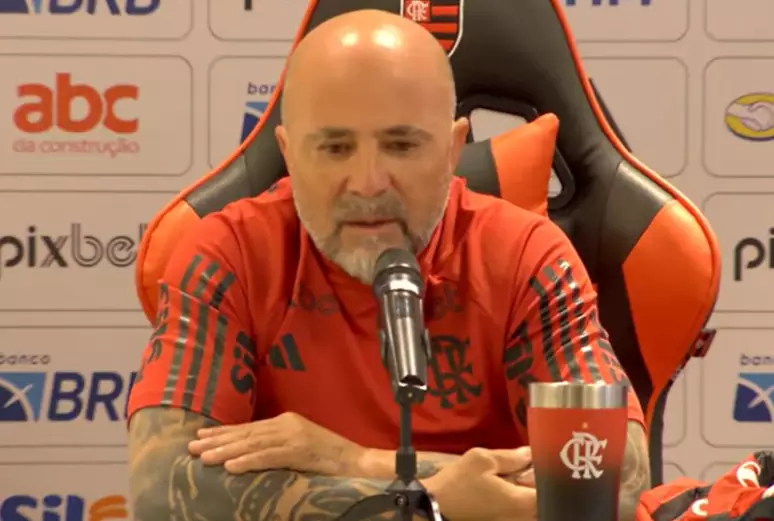 SAMPAOLI ENALTECE O FLAMENGO E DECLARA: ''É O MAIOR CLUBE QUE EU JÁ ESTIVE''