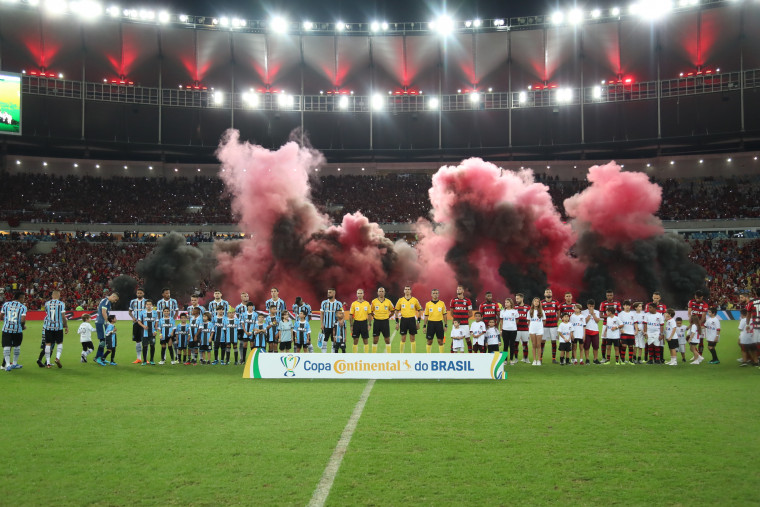 FLAMENGO X GRÊMIO - ONDE ASSISTIR, PROVÁVEL ESCALAÇÃO E DESFALQUES