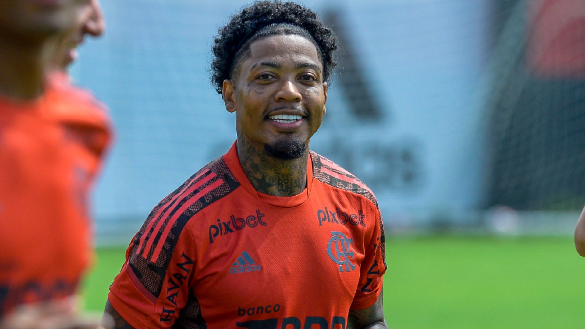 FLAMENGO TEM REUNIÃO COM MARINHO PARA DEFINIR SAÍDA DO ATACANTE