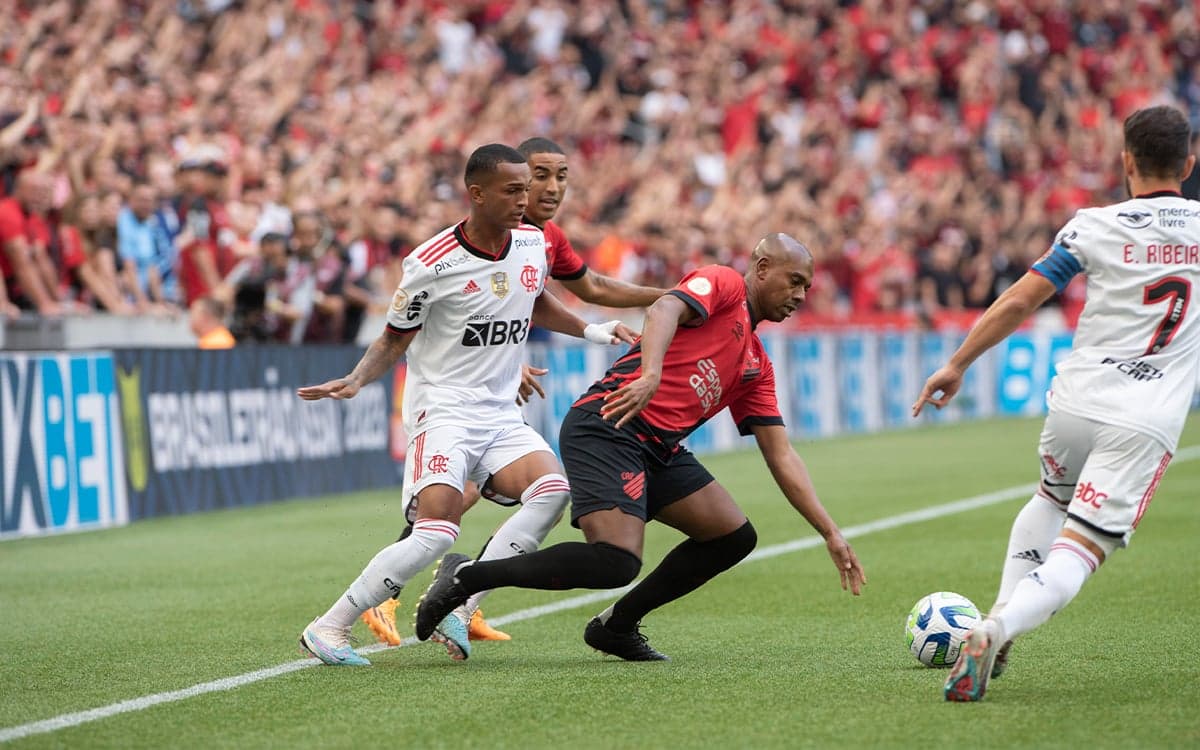 ENTRE FIXAÇÃO DE RESULTADOS E LESÕES, ATHLETICO PARANAENSE COM DESFALQUES GRAVES PARA PARTIDA CONTRA FLAMENGO