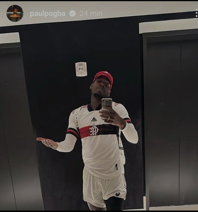 CRAQUE DA JUVENTUS APARECE VESTINDO A CAMISA DO FLAMENGO NA WEB