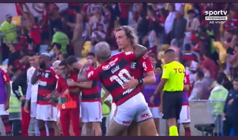 PAZ NO BALNEÁRIO! DAVID LUIZ E GABIGOL CELEBRAM JUNTOS CLASSIFICAÇÃO NA COPA DO BRASIL