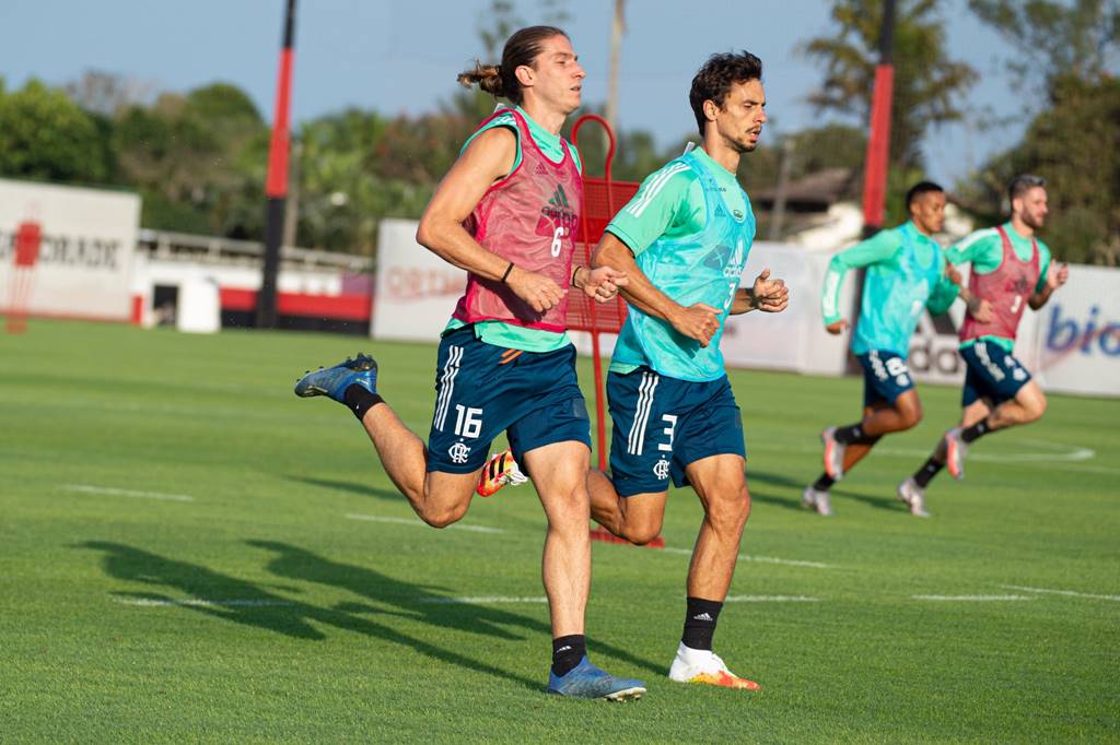 Rodrigo Caio, Filipe Luis e Matheuzinho partilharam post na redes sociais.Foto: Flamengo /Alexandre Vidal