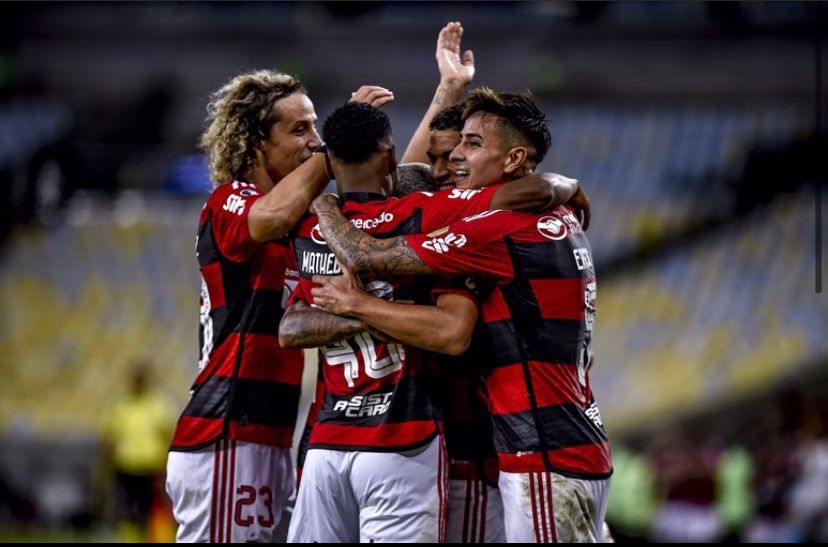 Jogadores do Fla comemorando um gol da equipe. Foto: Marcelo Cortes/CRF