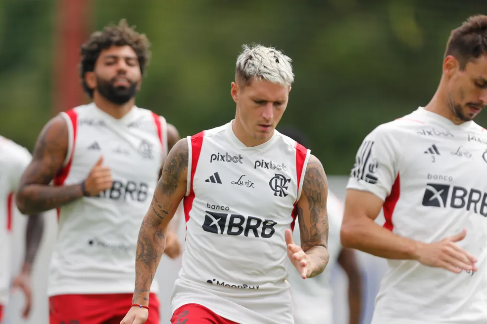 Jogadores do Flamengo treinando. Foto: Marcelo Cortes/CRF