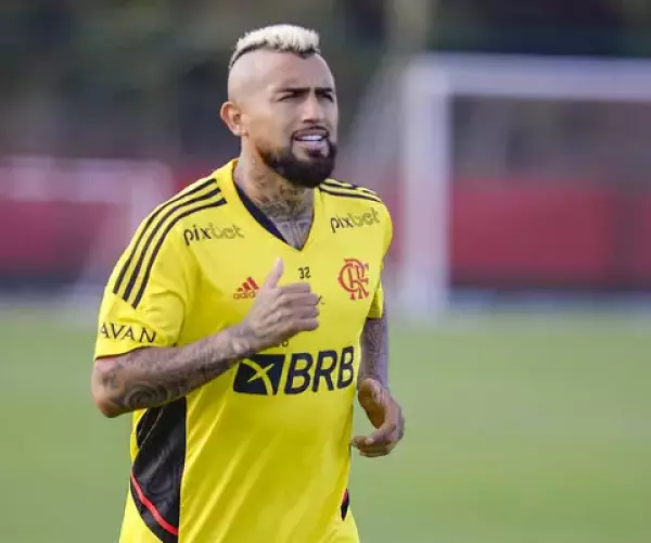 VIDAL CUTUCA O FLAMENGO: POSSO JOGAR EM QUALQUER LUGAR DO MUNDO''