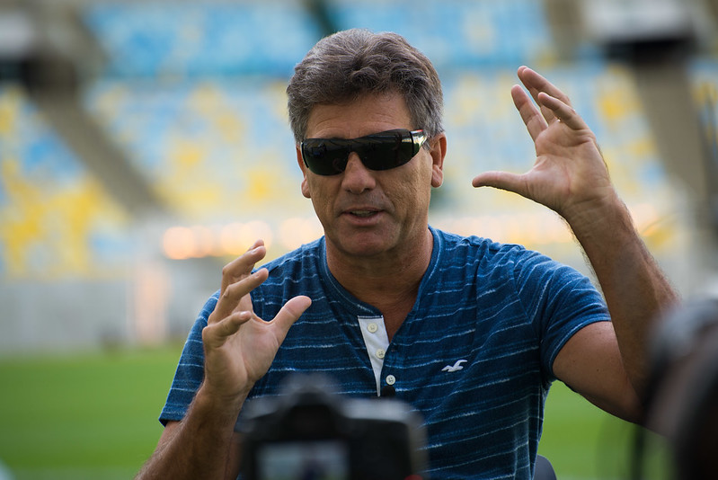 RENATO GAÚCHO ABRE O CORAÇÃO SOBRE RETORNO AO FLAMENGO: ''QUEM NÃO GOSTARIA?''