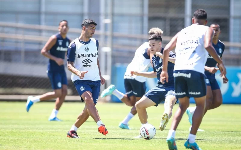 PEÇA IMPORTANTE NO GRÊMIO PEDE PARA DEIXAR O CLUBE E PODE SER DESFALQUE CONTRA O FLAMENGO