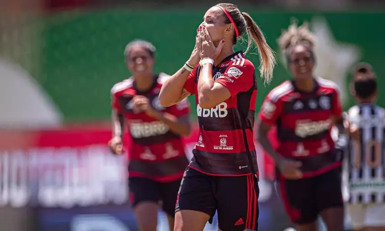 FLAMENGO ACERTA COM NOVO TREINADOR PARA O TIME FEMININO