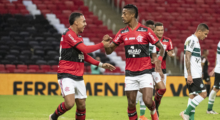 FLAMENGO PODE TER O RETORNO DE IMPORTANTE JOGADOR CONTRA O FLUMINENSE