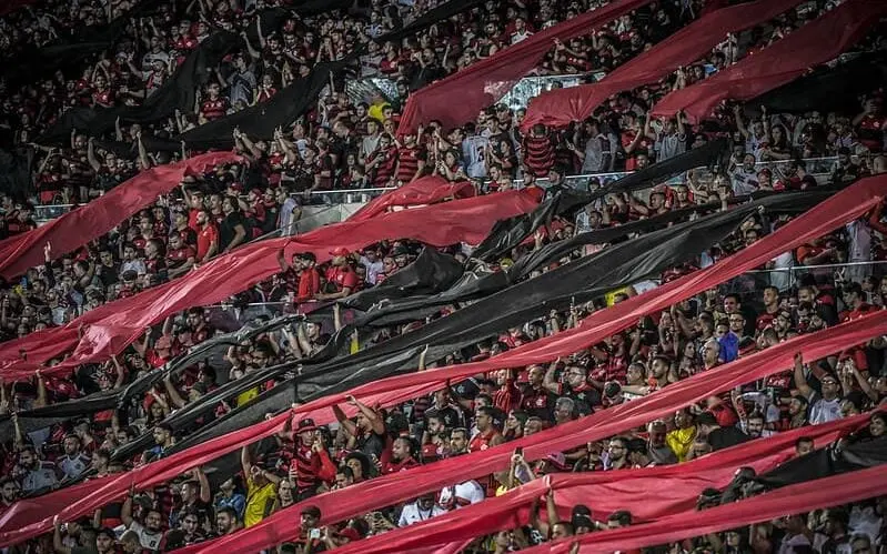 A MAIOR DO BRASIL! MESMO COM OS PREÇOS EXORBITANTES TORCIDA DO FLAMENGO EM MATO GROSSO ESGOTA INGRESSOS CONTRA O CUIABÁ