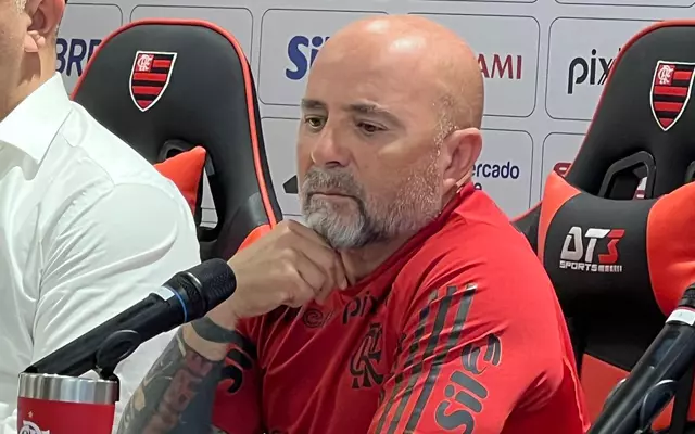 Sampaoli at Press Conference /Mateus Cortes