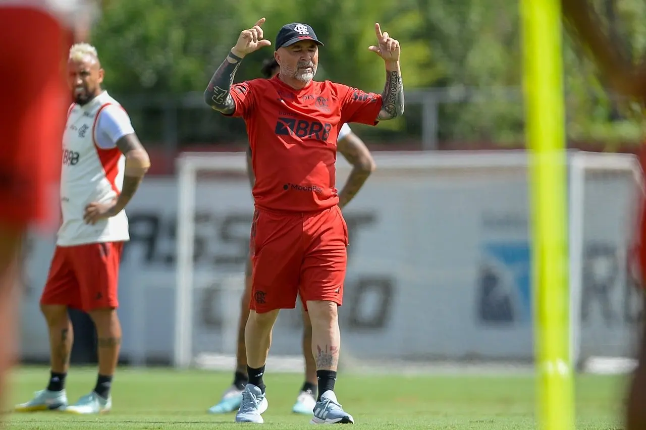 BAIXA! FLAMENGO DEVE TER DESFALQUE DE ATACANTE CONTRA O PALMEIRAS