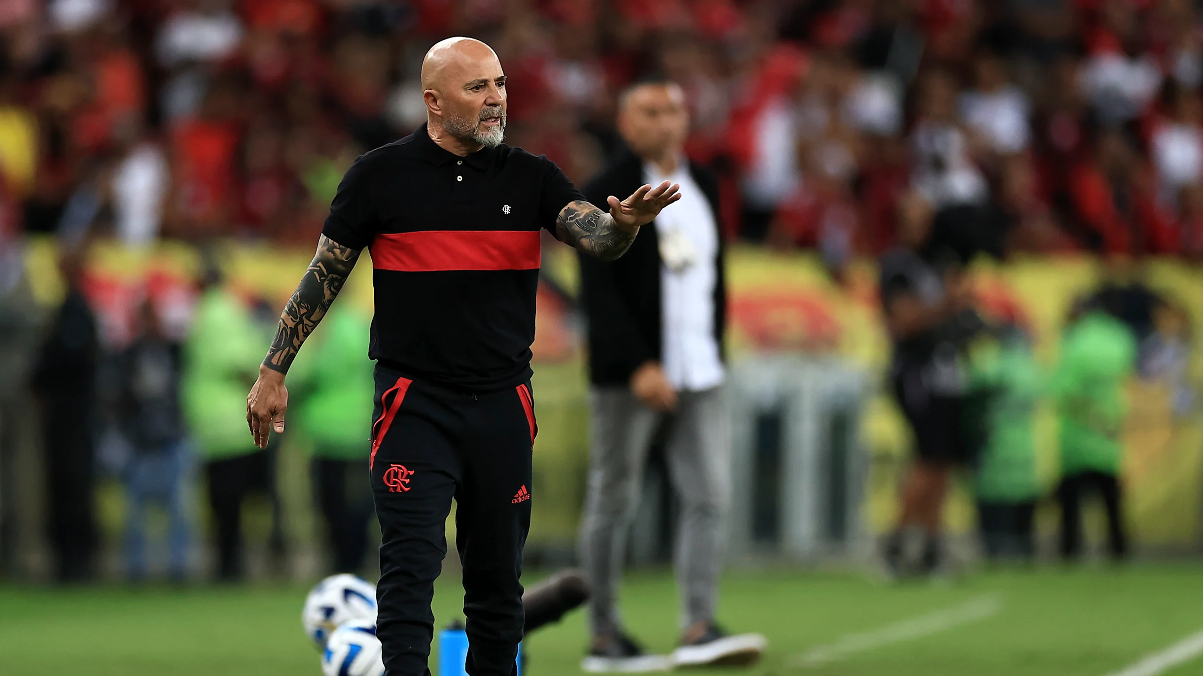 Sampaoli a beira do campo. Foto: Marcelo Cortes/CRF