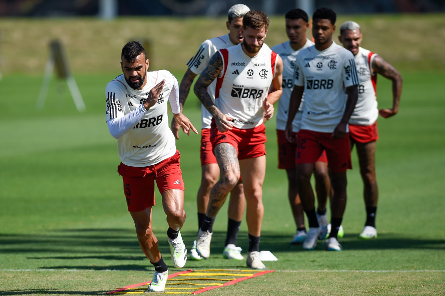 FLAMENGO DEVE TER RETORNO DE DOIS IMPORTANTES JOGADORES AO TIME TITULAR CONTRA O SÃO PAULO