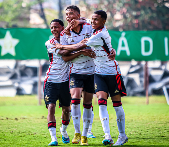 SUB-15 DO FLAMENGO VENCE NA ESTREIA DA TAÇA GUANABARA DA CATEGORIA