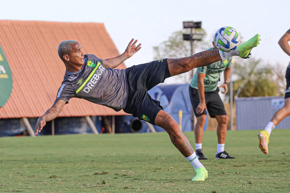 DE OLHO NO RIVAL: CUIABÁ TERÁ FORÇA MÁXIMA CONTRA O FLAMENGO