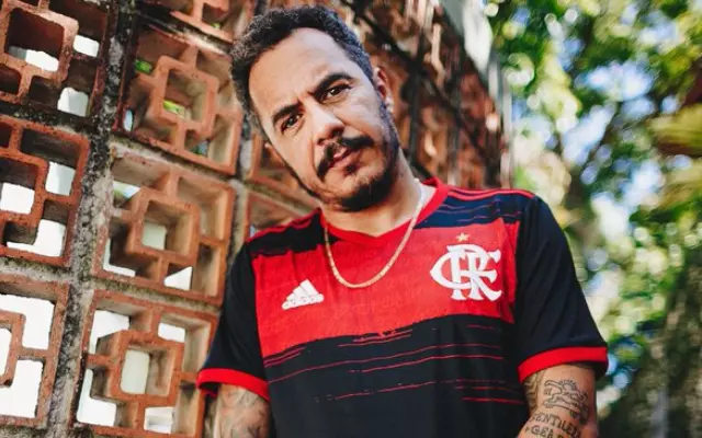 MARCELO D2 ALFINETA 'PRIMO RICO' E INFLUENCER RESPONDE