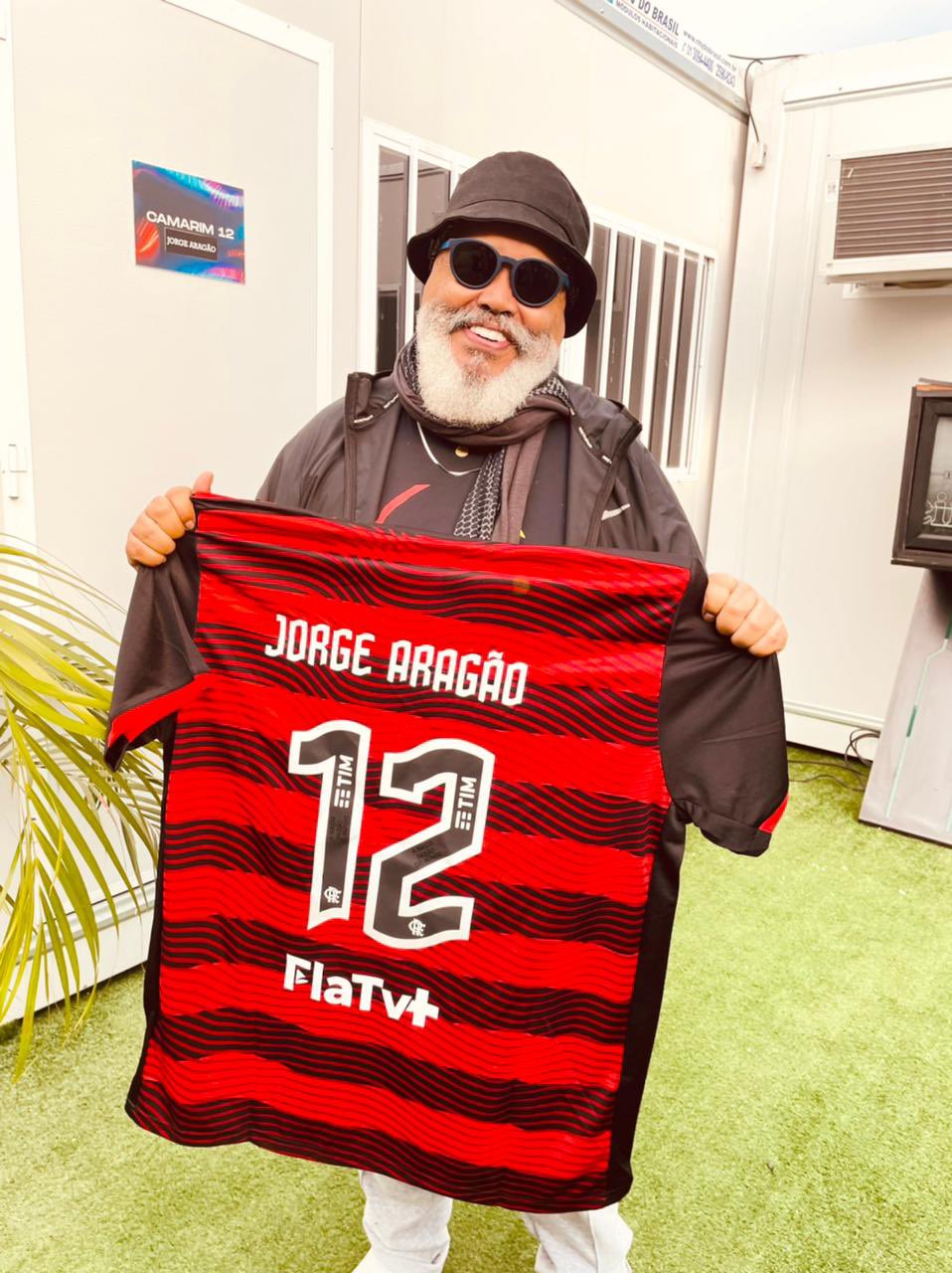 Jorge Aragão is red-black at heart. Photo: Reproduction/Instagram