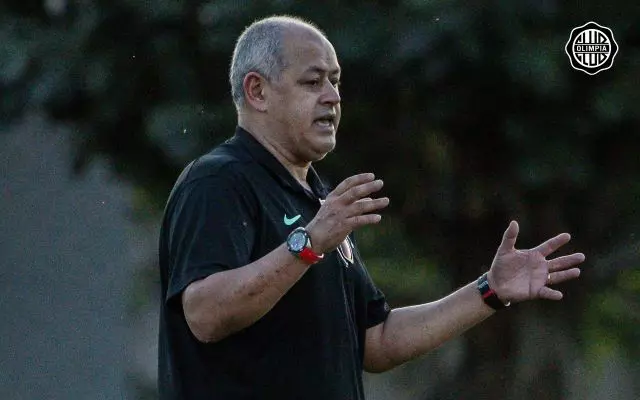 “TÍNHAMOS MUITA INFORMAÇÃO DO FLAMENGO”! DIZ TÉCNICO DO OLIMPIA APÓS DERROTA NA LIBERTADORES