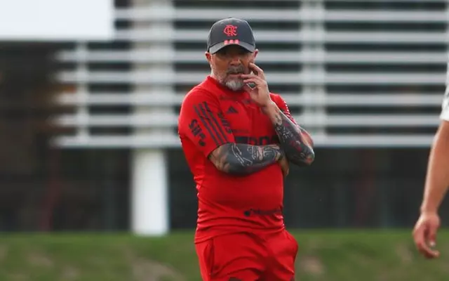 SAMPAOLI CHAMA LIDERANÇAS DO ELENCO PARA UMA REUNIÃO