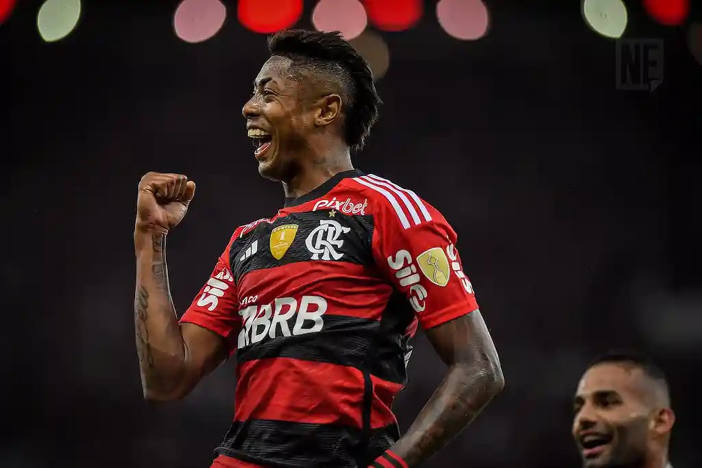 BRUNO HENRIQUE FALA SOBRE MOMENTO RESERVA NO FLAMENGO: ''VOU DAR SEMPRE O MEU MELHOR''