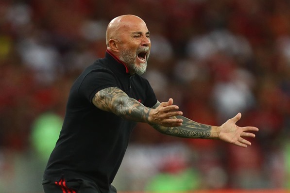 APÓS MAIS UM VEXAME, FLAMENGO E JORGE SAMPAOLI REPERCUTEM NA IMPRENSA ARGENTINA