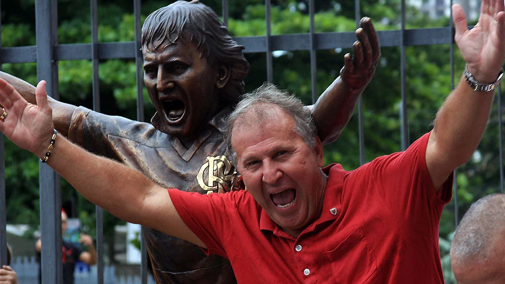 MAIS DO QUE JUSTO! ÍDOLO MÁXIMO DO FLAMENGO, ZICO GANHARÁ ESTÁTUA DE CERA EM MUSEU NO RIO DE JANEIRO