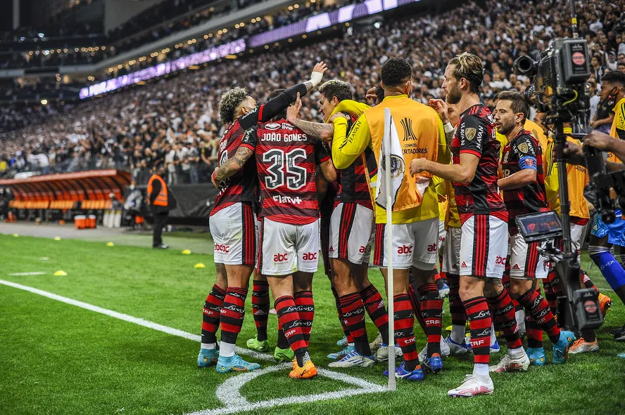 FLAMENGO EM ITAQUERA? VANTAGEM OU DESVANTAGEM? VEJA OS NUMEROS!!