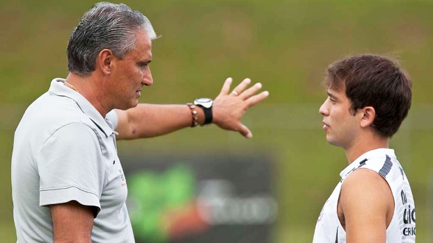 DO CORINTHIANS Á COPA E DA COPA AO FLAMENGO, EVERTON RIBEIRO E TITE TRABALHAM JUNTOS NOVAMENTE. CONHEÇA A HISTÓRIA!!