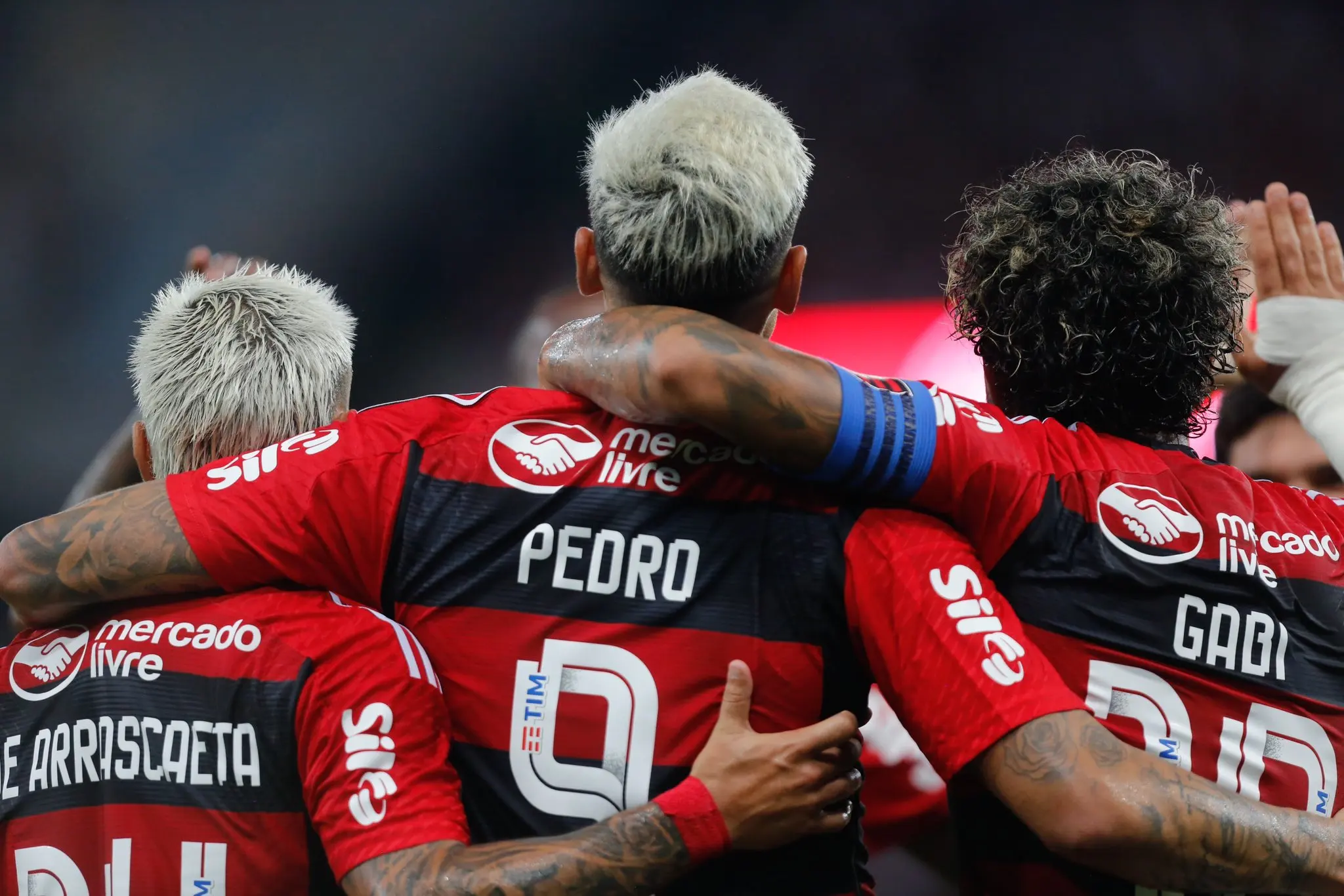 PEDRO E GABIGOL NÃO PODEM JOGAR NA MESMA EQUIPE, AFIRMA JORNALISTA