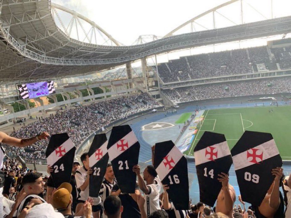 VEJA VÍDEO: LOCUTOR DO SANTOS FAZ PROVOCAÇÃO INUSITADA AO VASCO