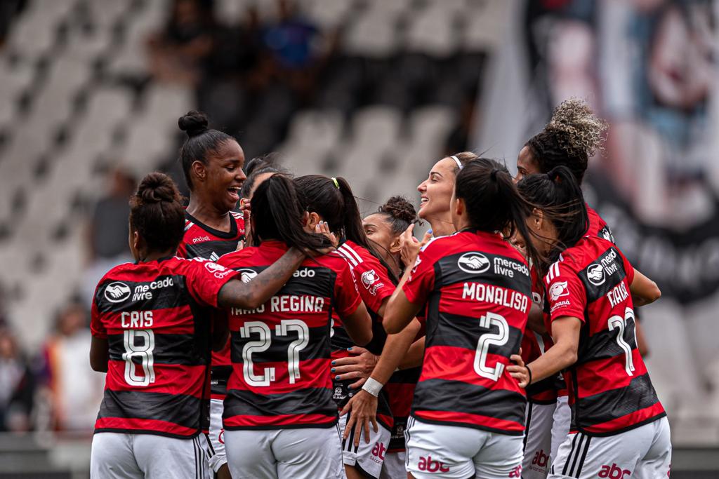 FLAMENGO GOLEIA TIGRES DO BRASIL POR 15X0 NO CARIOCÃO