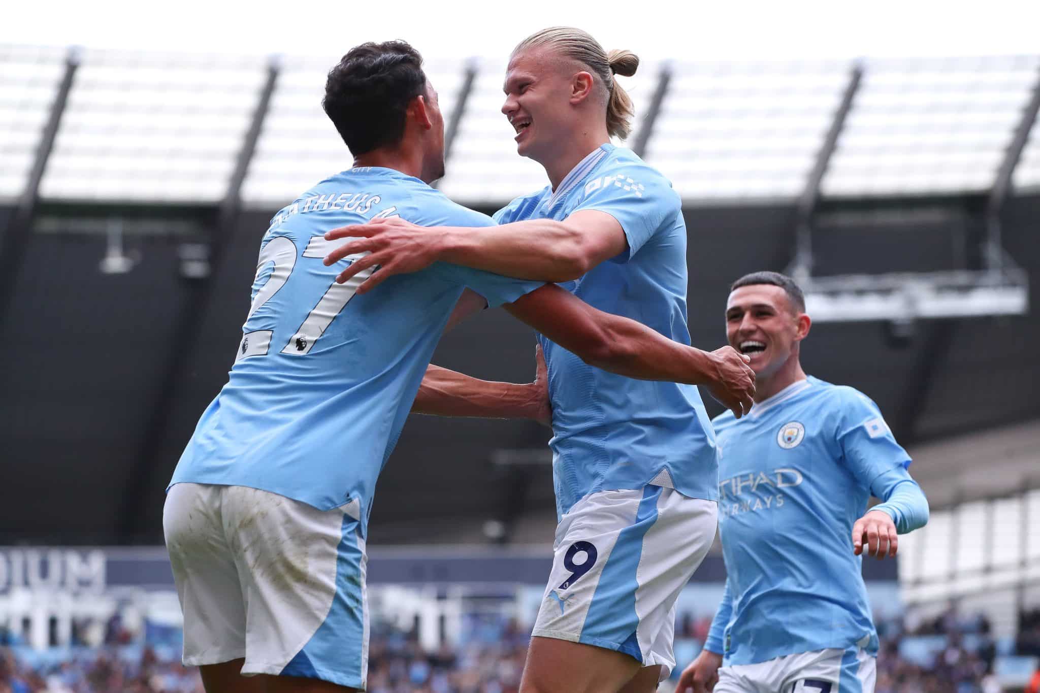 EITA! MÃE DE JOGADOR DO MANCHESTER CITY REVELA QUE ATLETA PODE ATUAR NO FLAMENGO: ''ELE É FLAMENGUISTA''