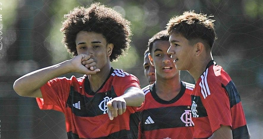 FLAMENGO SUB-15 VENCE O MADUREIRA NO JOGO DE IDA DO CARIOCÃO