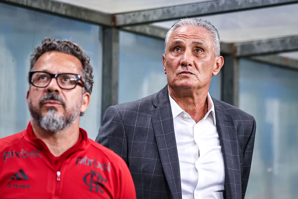 TITE TEM DOR DE CABEÇA NA PRÓXIMA SEMANA, TREINADOR TERÁ QUE FAZER ESCOLHAS