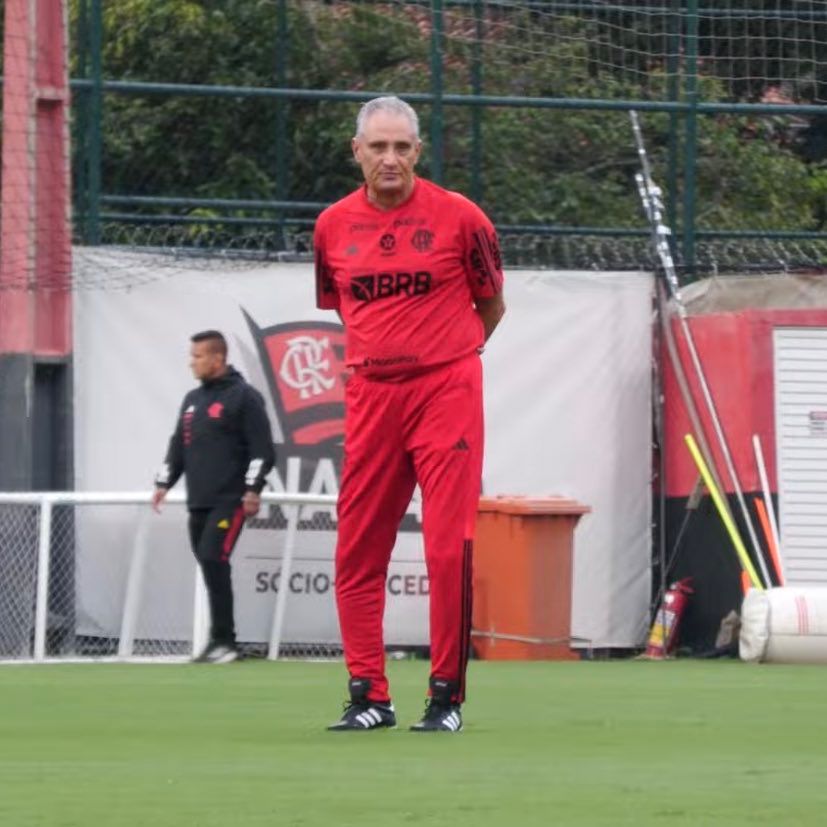 ÍDOLO DO FLAMENGO DISCORDA DE JORNALISTA SOBRE O TEMA TITE