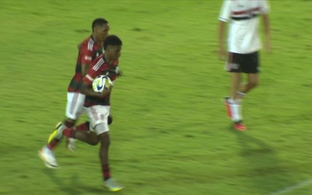 Flamengo 1 x 3 São Paulo  Campeonato Brasileiro sub-17: melhores momentos