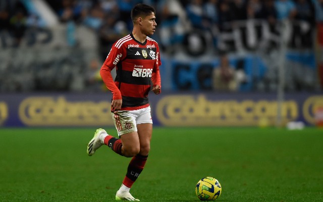 COM PRIMEIRO GOL PELO FLAMENGO, LUIZ ARAÚJO REVELA SENSAÇÃO "ESTRANHA"