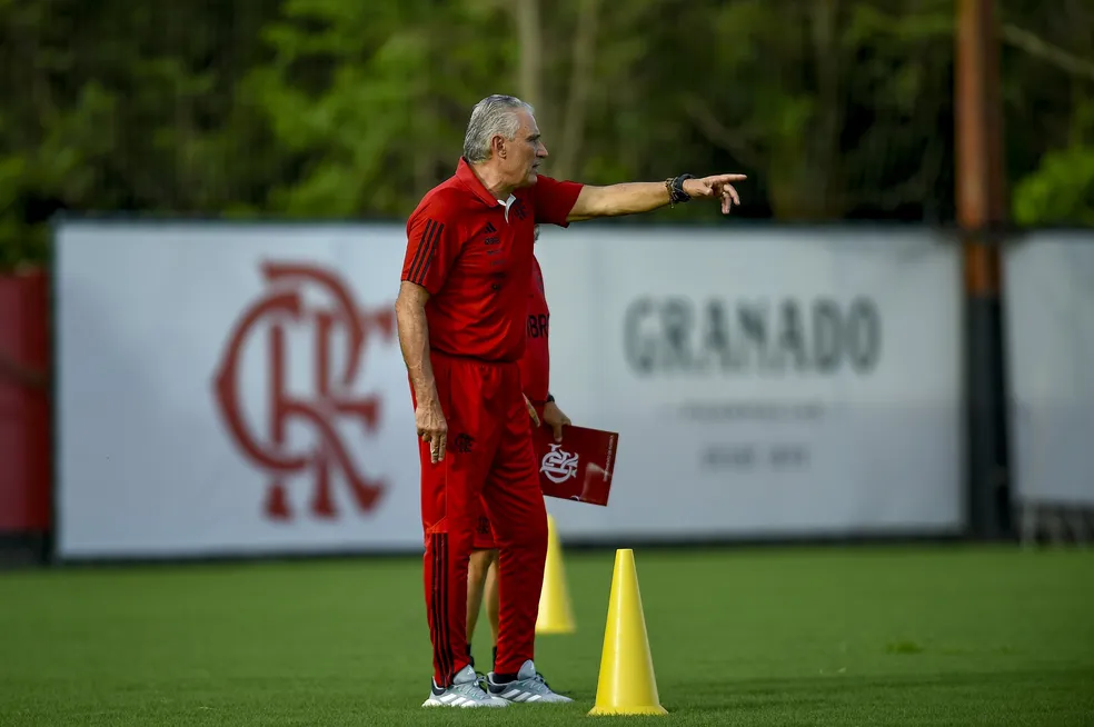 TITE SEEKS TO MOTIVATE PLAYERS IN THE DOCUMENTARY "POINT OF STARTING", DURING FLAMENGO'S PRE-SEASON IN THE USA