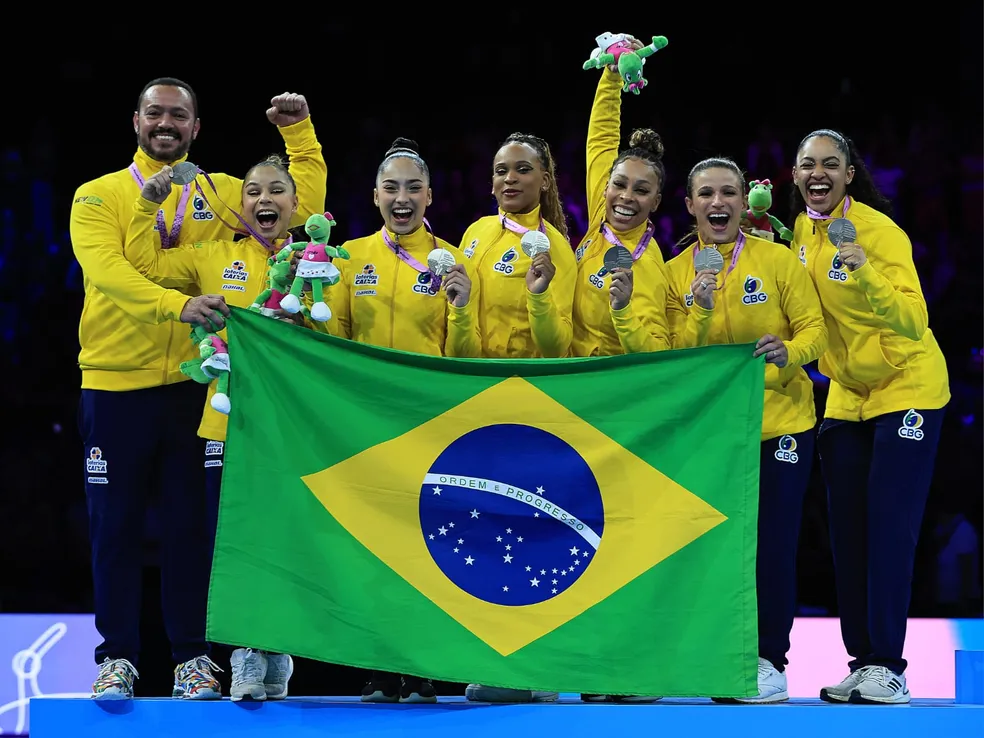 Flávia Saraiva, Júlia Soares, Rebeca Andrade, Lorrane Oliveira, Jade Barbosa and Carolyne Pedro — Photo: Ricardo Bufolin/CBG