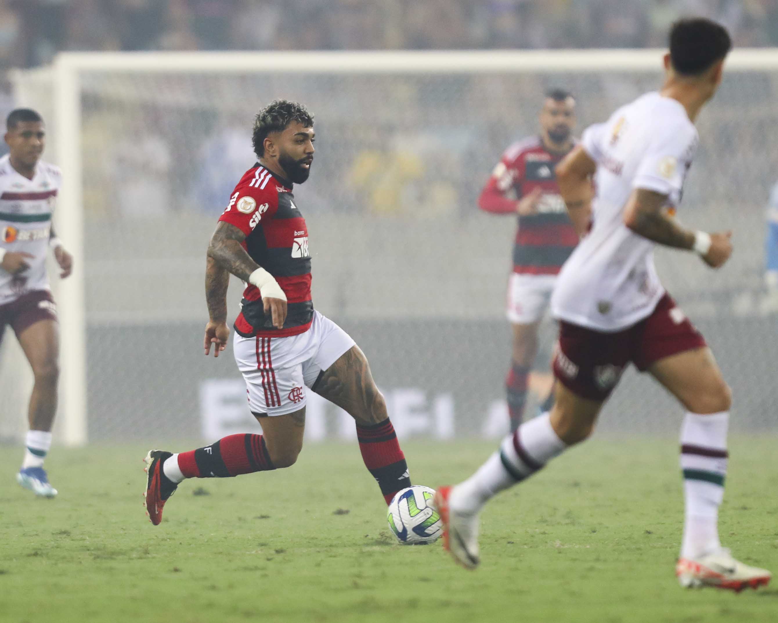 PEGOU PESADO! RENATO MAURÍCIO PRADO CHAMA GABIGOL DE "EX-JOGADOR EM ATIVIDADE"