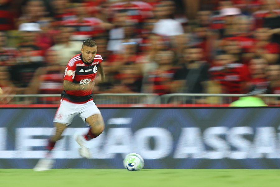 EVERTON CEBOLINHA CONTA COMO CHEGADA DE TITE O FEZ "VIRAR A CHAVE" NO FLAMENGO: " É UM TREINADOR QUE JÁ ME CONHECE"!