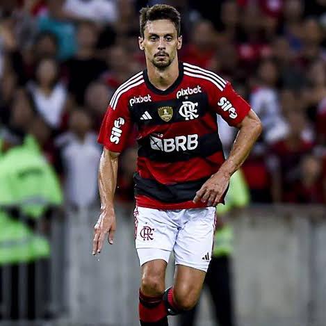 RODRIGO CAIO CONTINUA SENDO UTILIZADO POR TITE E ENTRA NA PARTIDA DO FLAMENGO CONTRA O PALMEIRAS