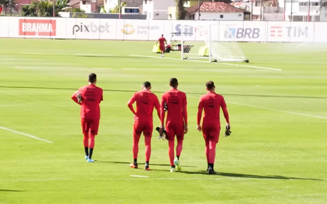 PREPARATIVOS INTENSIFICADOS PARA DUELO DECISIVO: FLAMENGO X PORTUGUESA