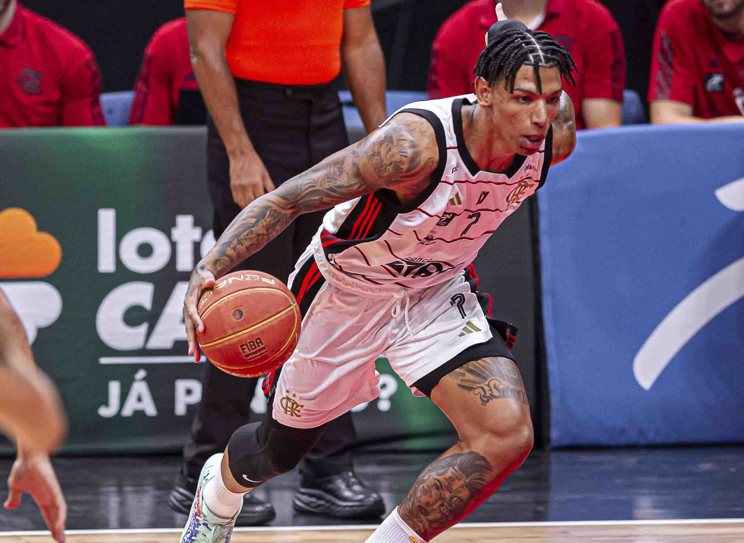 FLAMENGO PLAYER ANALYZES VICTORY AGAINST BOTAFOGO FOR THE NBB AND PROJECTS FUTURE IN THE SEASON