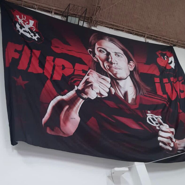 UM DOMINGO ÉPICO: HOMENAGENS A FILIPE LUÍS E RODRIGO CAIO NO MARACANÃ!