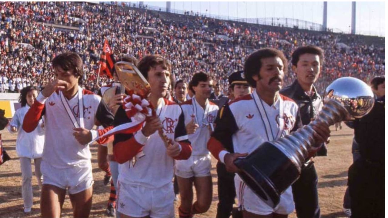 SÓ PENSA NO FLAMENGO? JOGADOR DO BOTAFOGO FAZ POST IRONIZANDO TÍTULO MUNDIAL DO RUBRO NEGRO